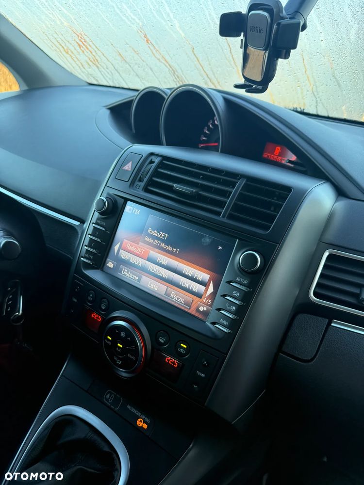 Toyota Verso 1.8 Premium 7os EU6 - 10