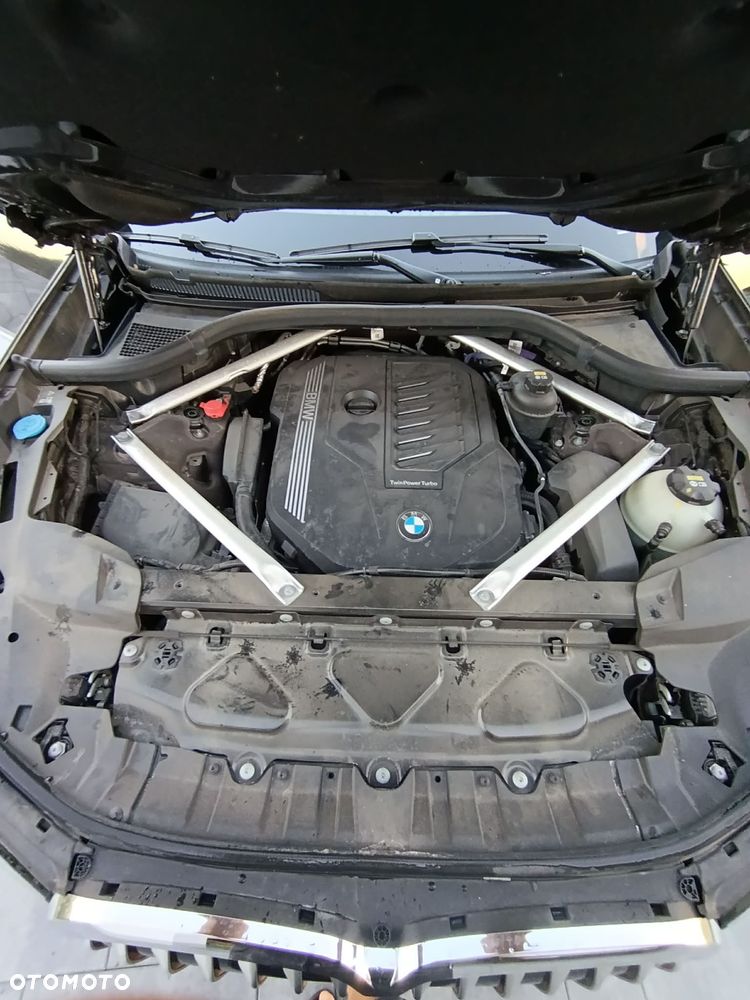 BMW X7 xDrive40i - 8