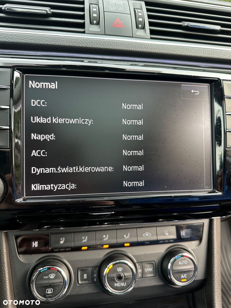 Skoda Superb 2.0 TDI DSG L&K - 29