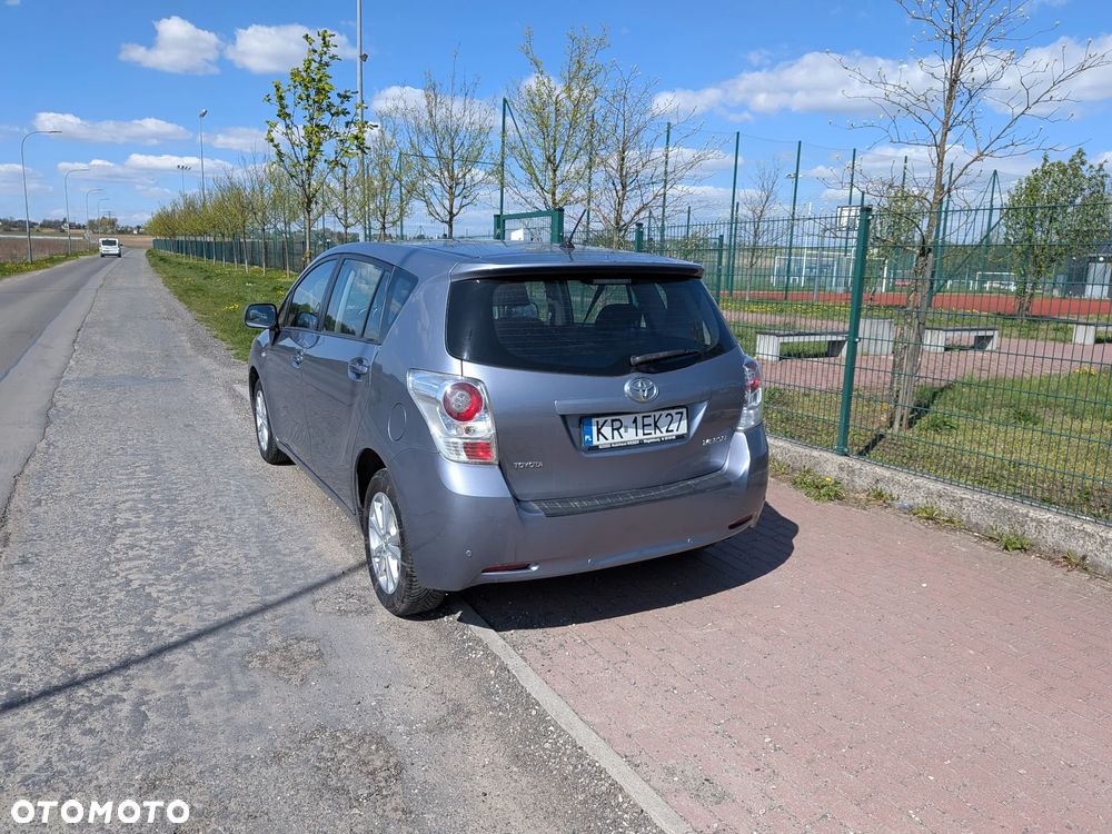 Toyota Verso 1.8 Executive - 13