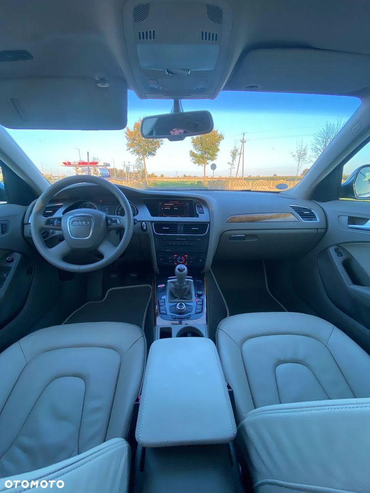 Audi A4 Limousine - 27