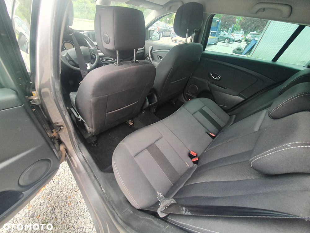 Renault Megane TCe 130 Dynamique - 11