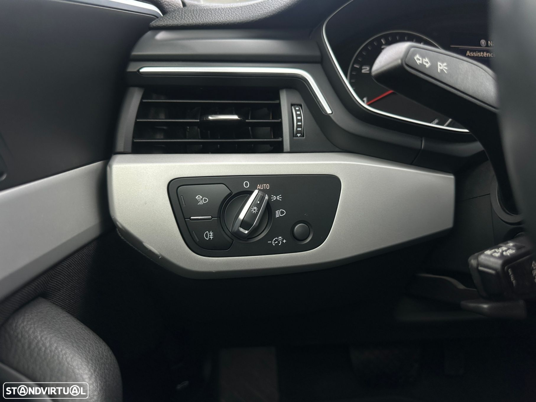 Audi A4 Avant 35 TDI S tronic - 16