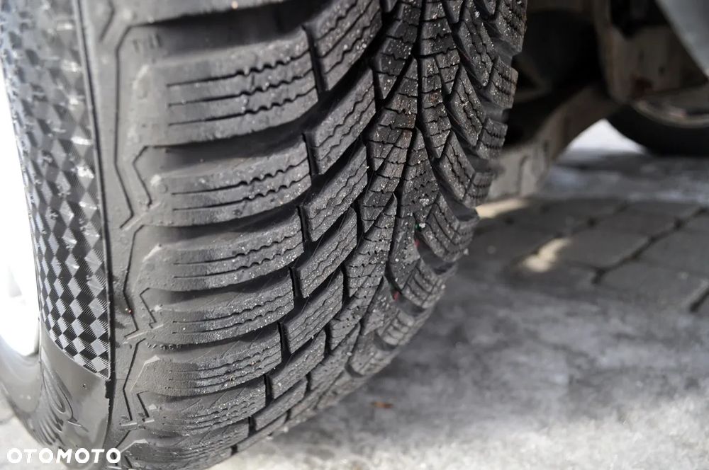 Volvo S60 T3 Kinetic - 12