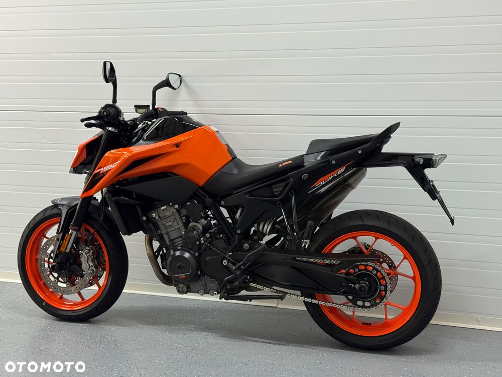 KTM Duke 790 - 18