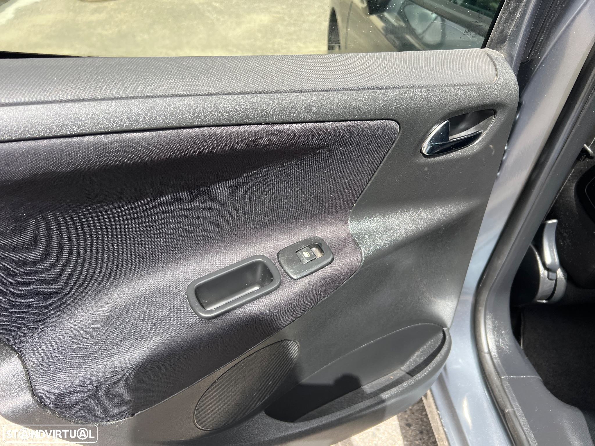 Peugeot 207 1.4 16V SE Sportium - 15