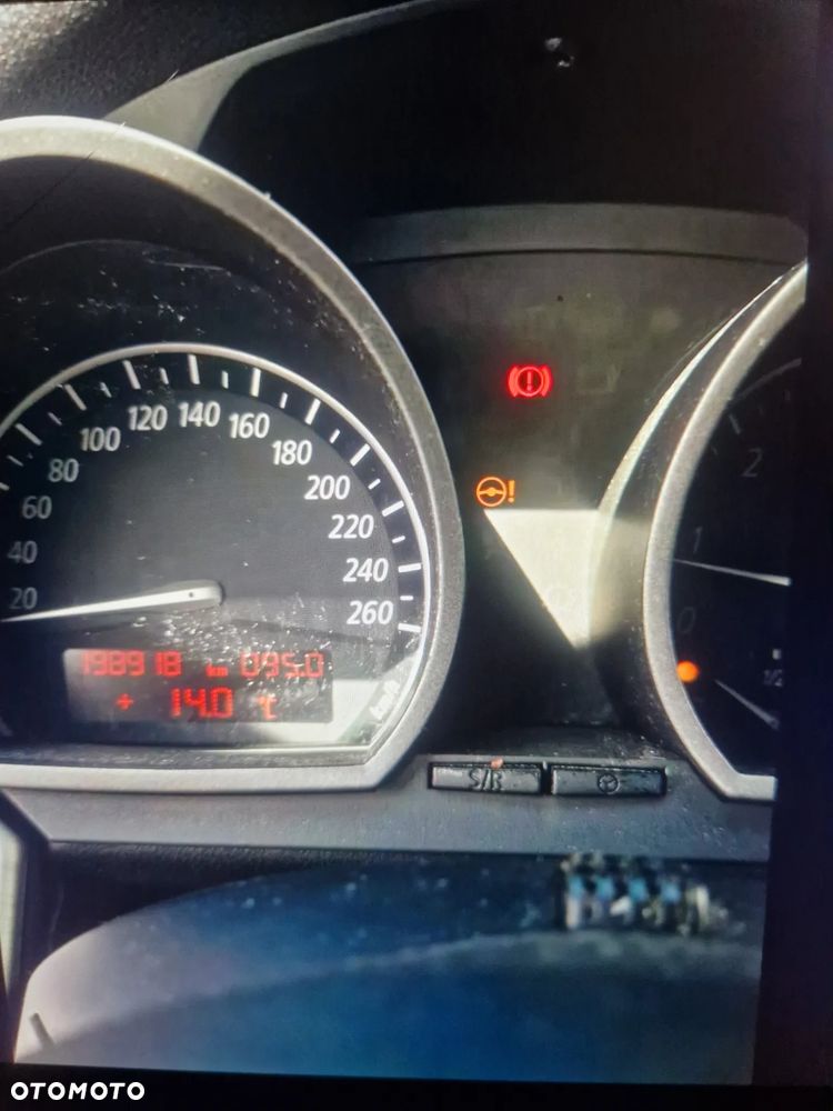 BMW Z4 2.2i - 9