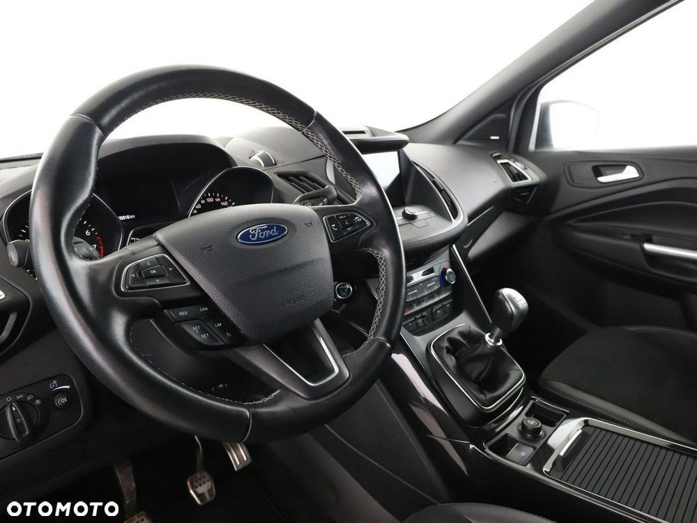 Ford Kuga 1.5 EcoBoost 2x4 ST-Line - 15