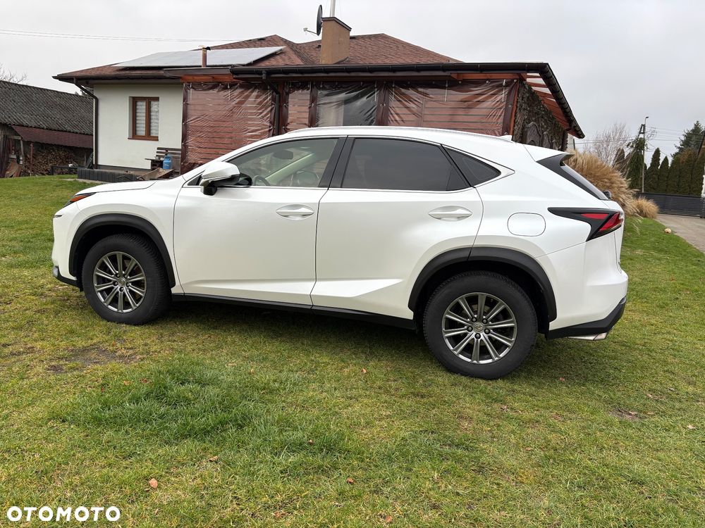 Lexus NX 200t Elite AWD - 11