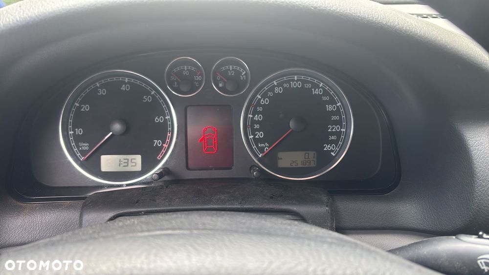 Volkswagen Passat - 6