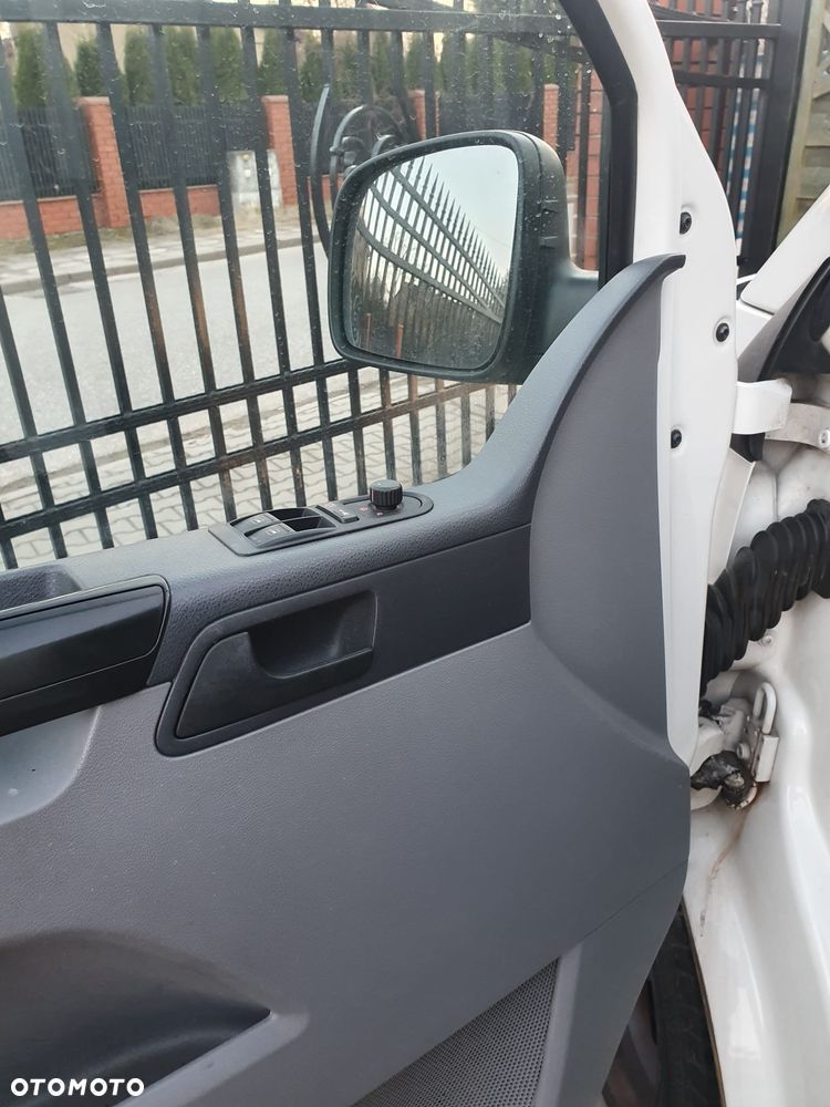 Volkswagen Transporter Shuttle Kurz - 10