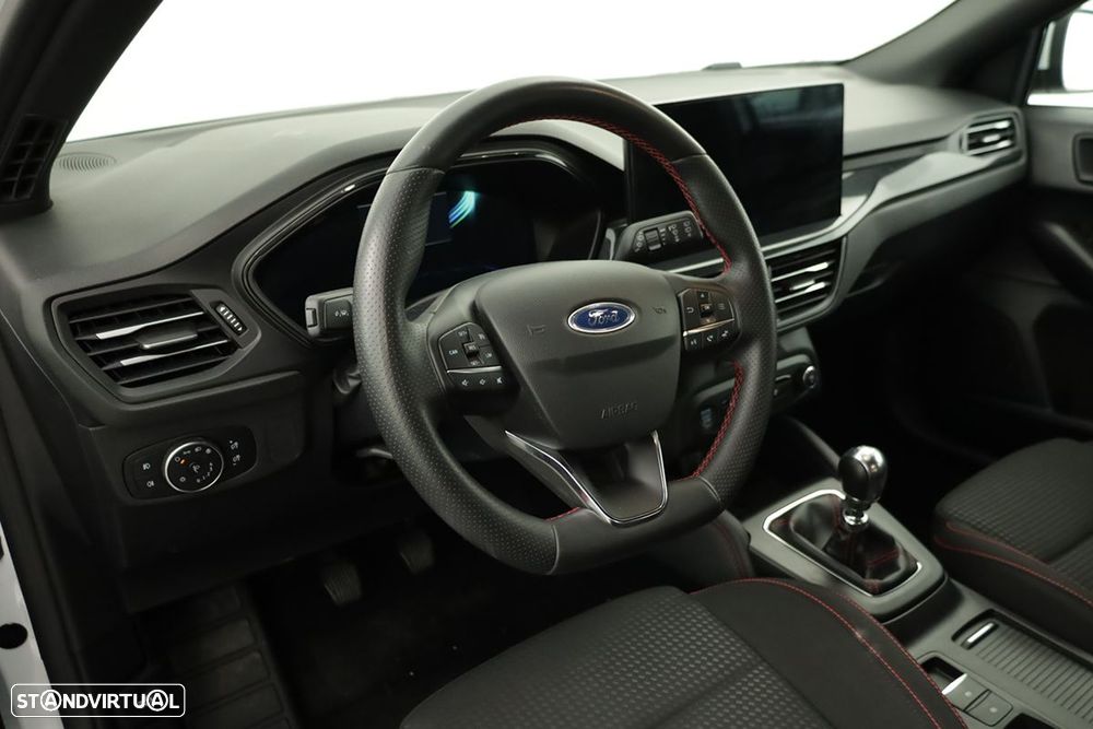 Ford Focus 1.0 EcoBoost MHEV ST-Line X - 7