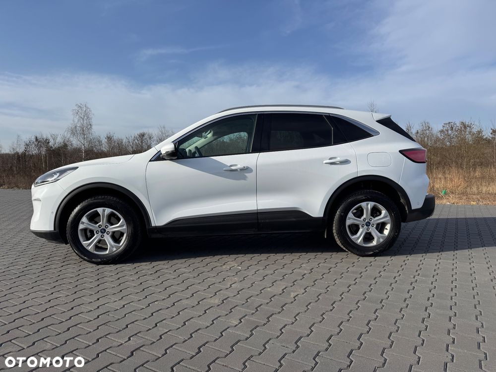 Ford Kuga 2.5 FHEV FWD Titanium - 36