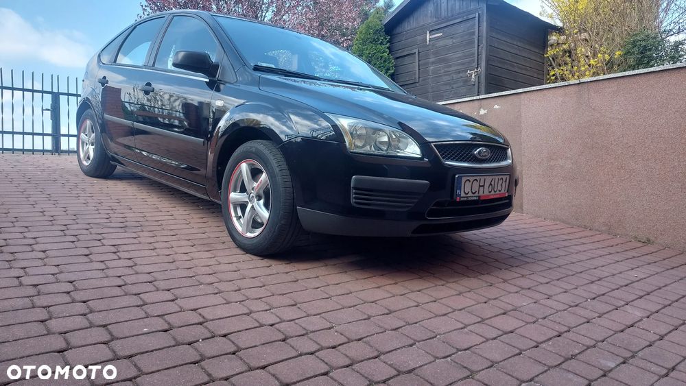 Ford Focus 1.6 16V Trend - 26