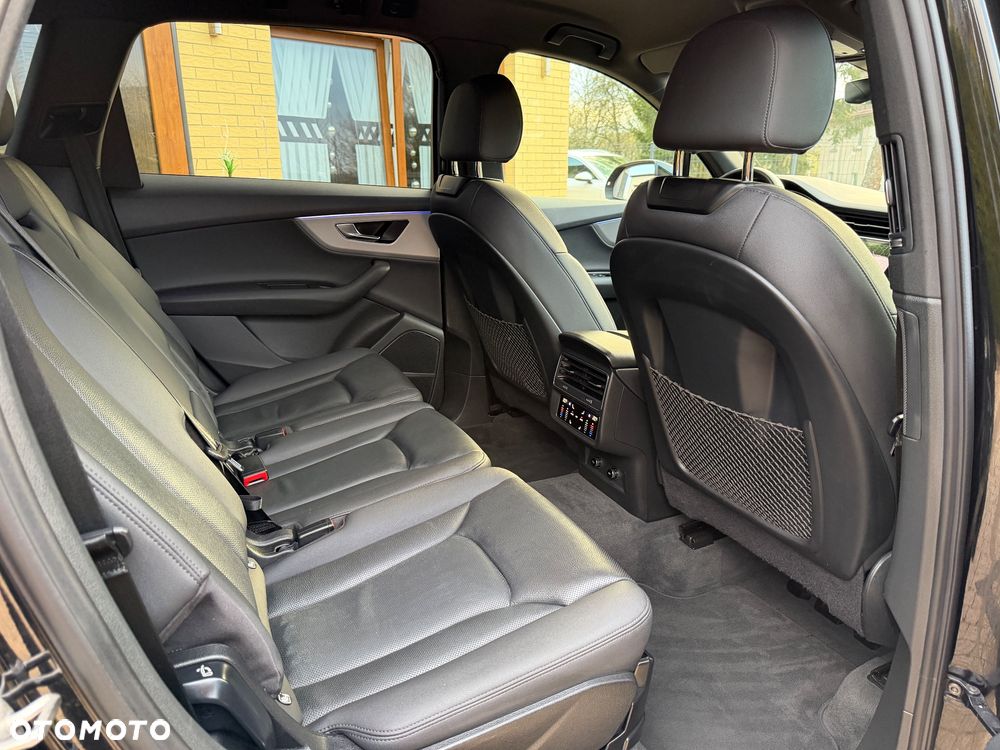 Audi Q7 45 TDI quattro tiptronic S line - 24