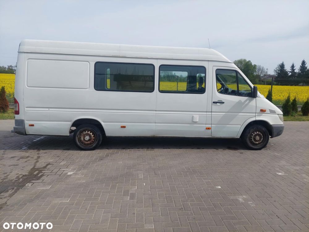 Mercedes-Benz Sprinter - 2
