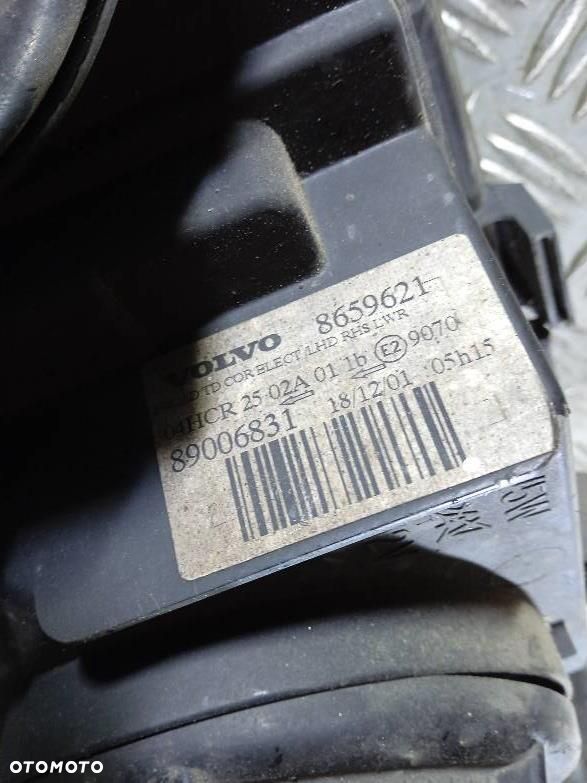 LAMPA PRAWA PRZEDNIA VOLVO S60 - 3
