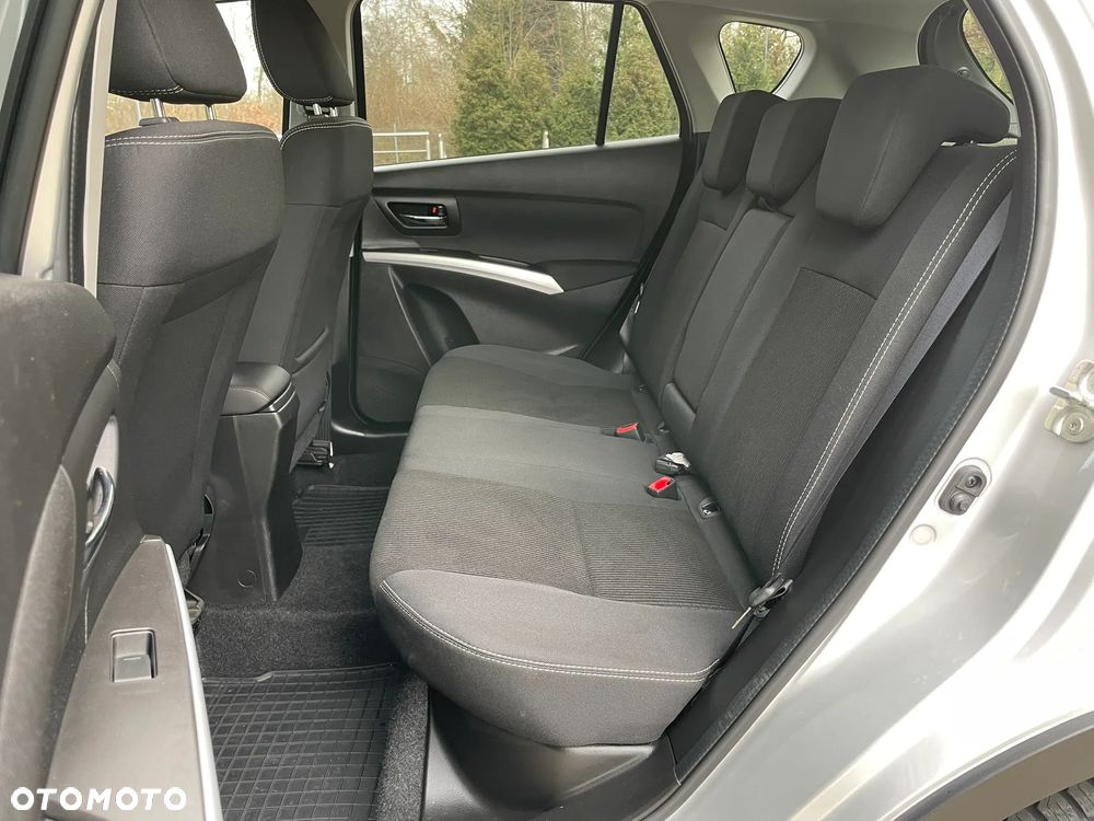 Suzuki SX4 S-Cross 1.4 T Premium 4WD - 23