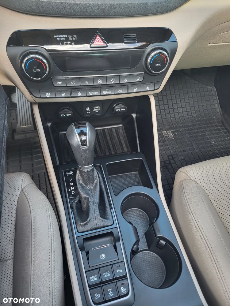 Hyundai Tucson 1.6 T-GDI Premium 4WD DCT - 9