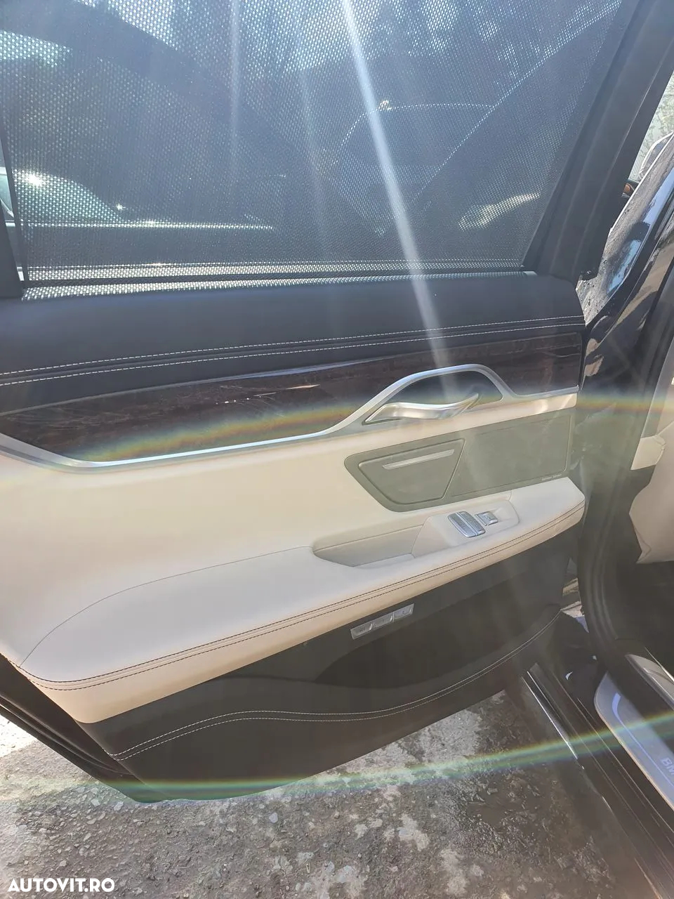 BMW Seria 7 750d xDrive - 29