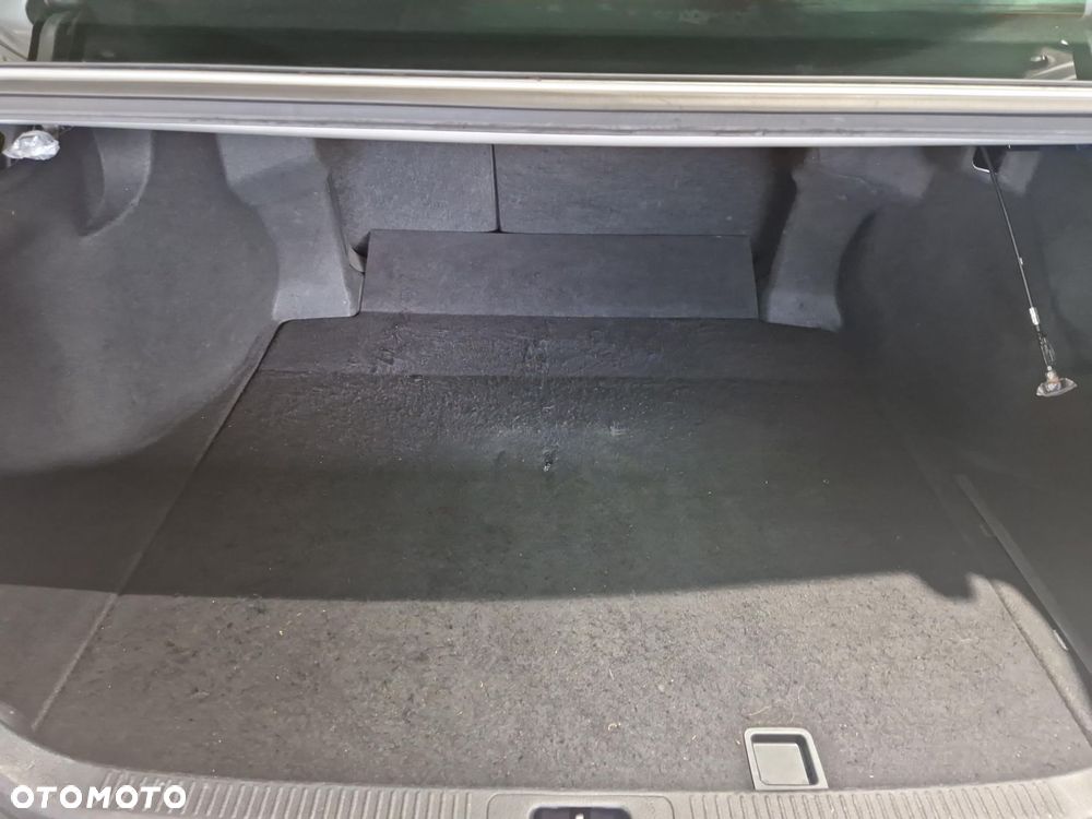 Toyota Camry 2.5 Hybrid Prestige CVT - 11