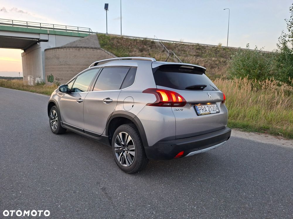 Peugeot 2008 1.2 PureTech Active S&S - 5