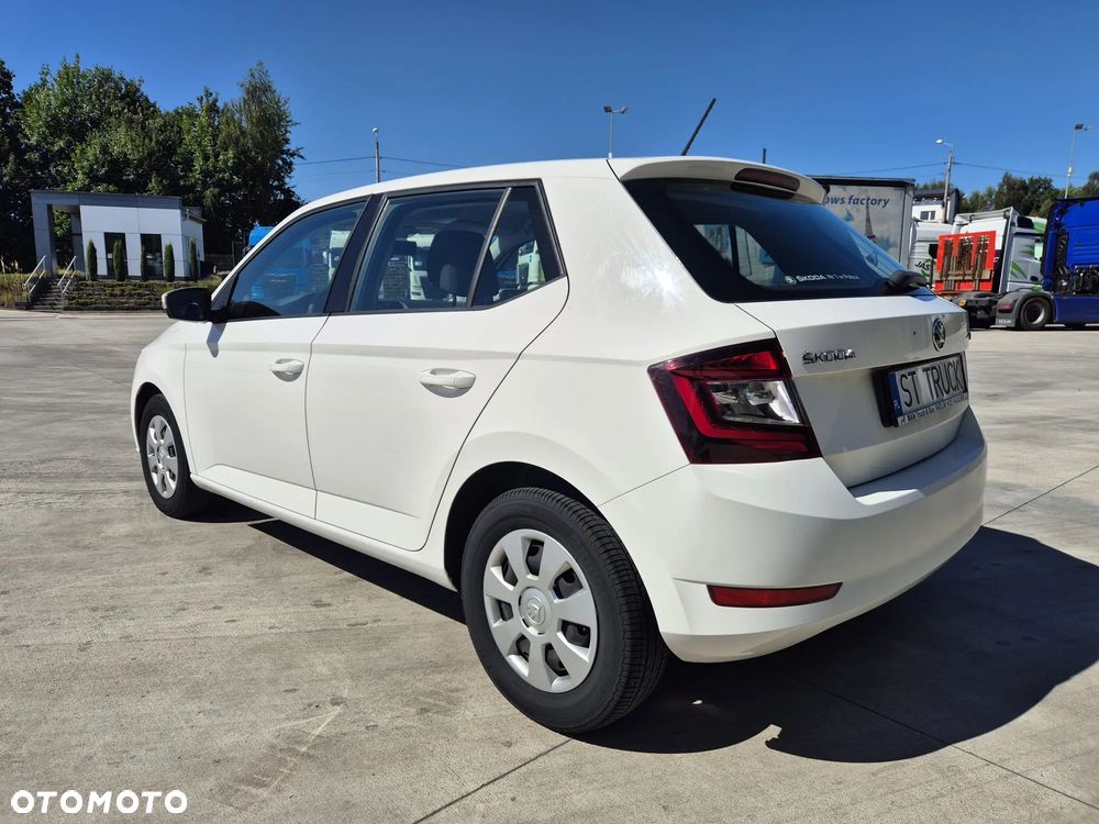 Skoda Fabia - 6