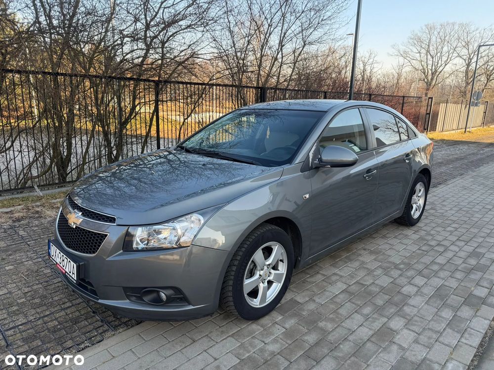 Chevrolet Cruze 1.6 LT+ - 2