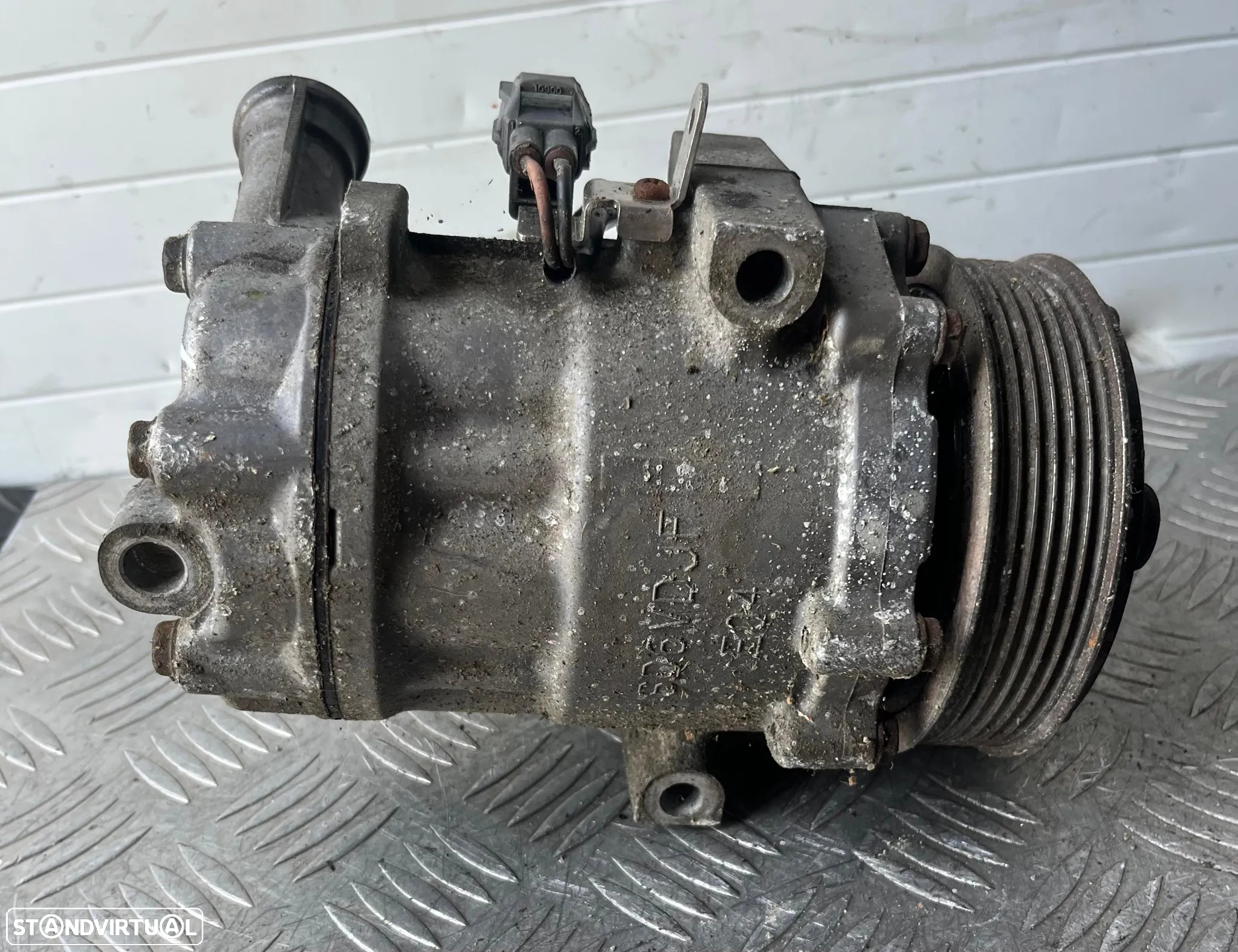 Compressor Ar Condicionado Fiat Punto Ref: 51893889 - 3