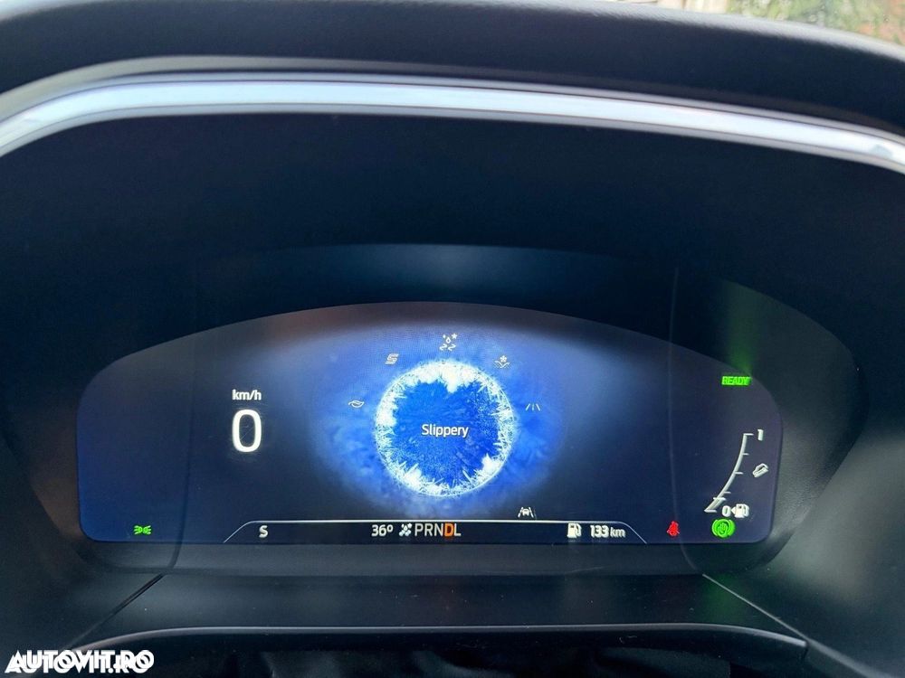 FORD Kuga 2022 — imagine 9