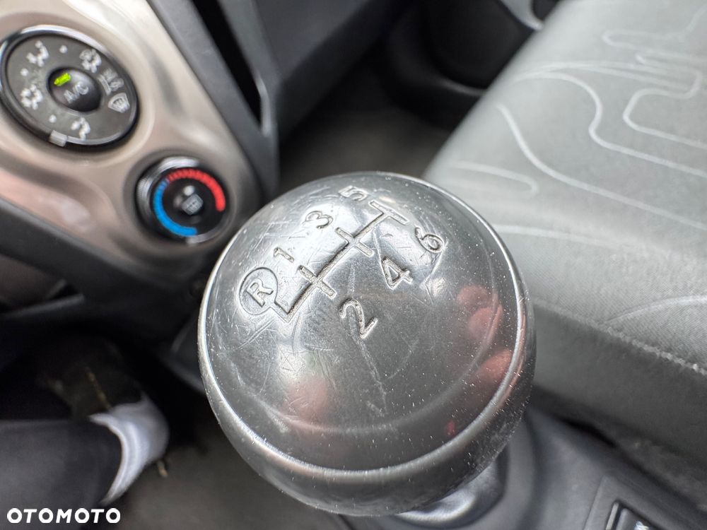 Toyota Yaris - 14