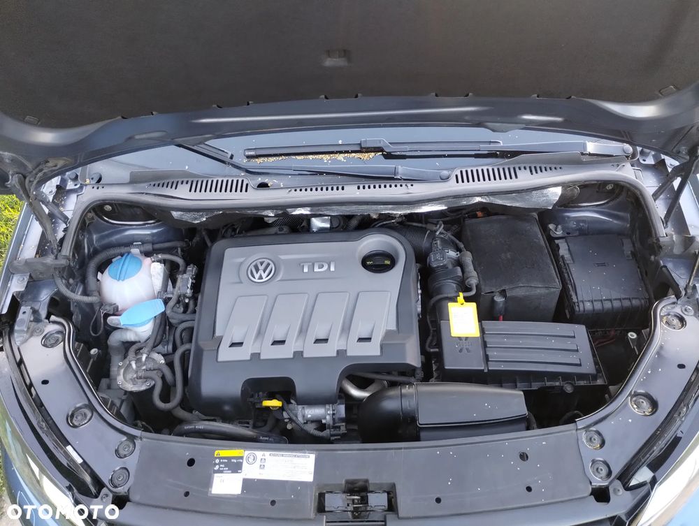 Volkswagen Touran 1.6 TDI DPF Comfortline - 31