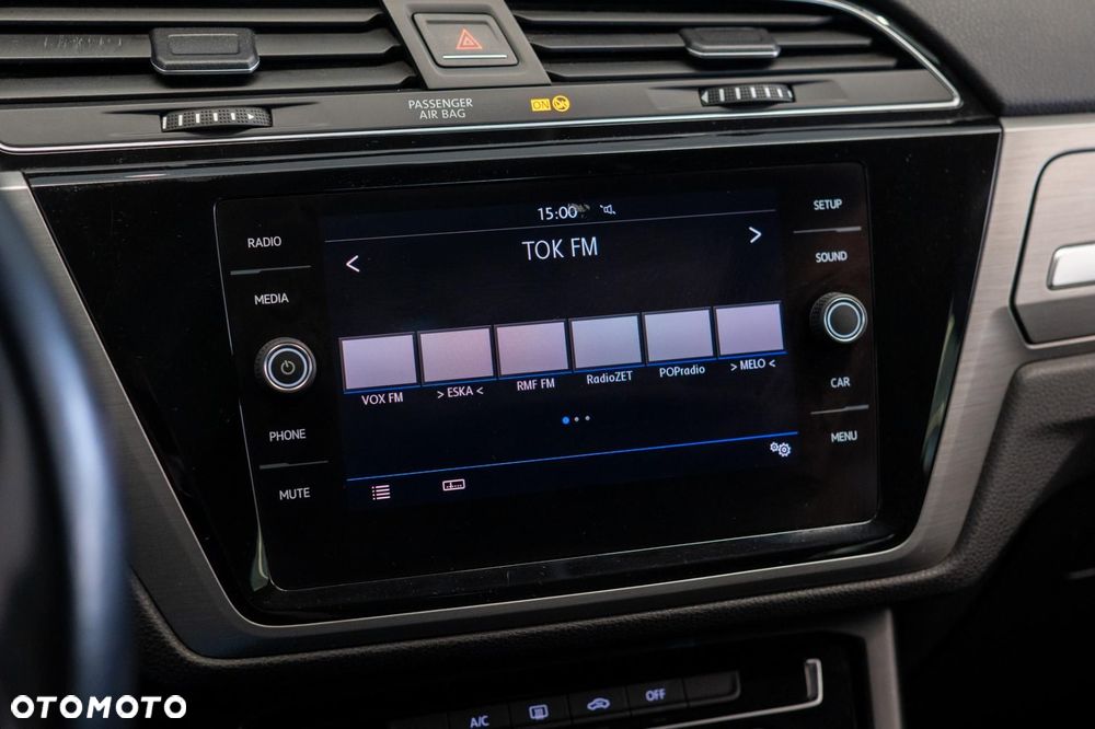Volkswagen Touran - 19