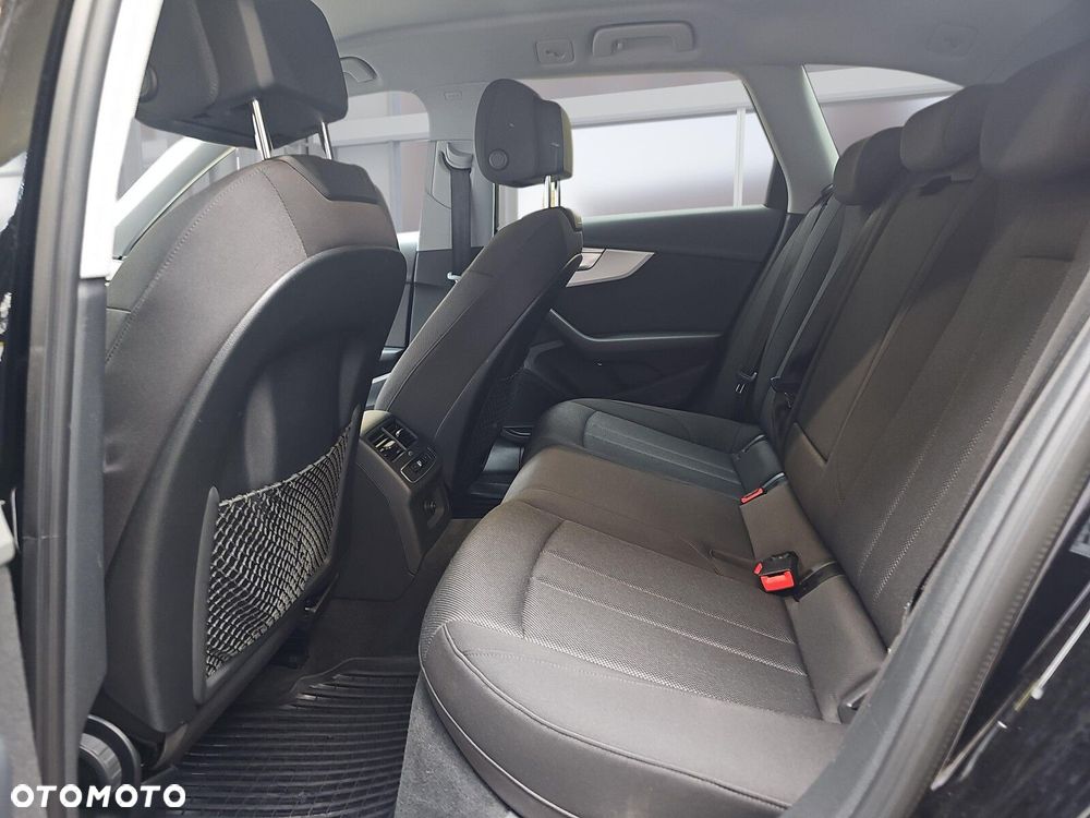 Audi A4 Avant 35 TDI mHEV S tronic - 10