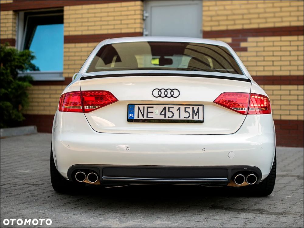 Audi A4 Limousine - 6