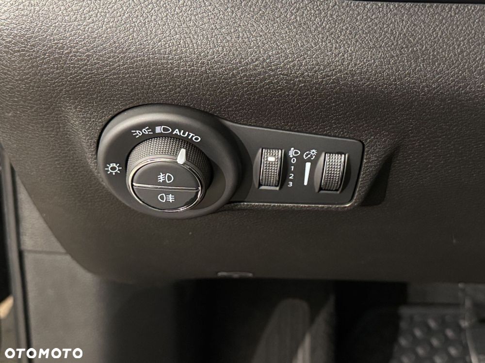 Jeep Compass - 33