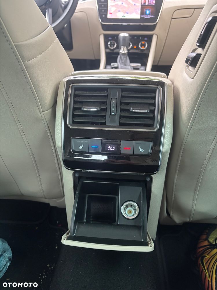 Skoda Superb 2.0 TSI 4x4 L&K DSG - 21