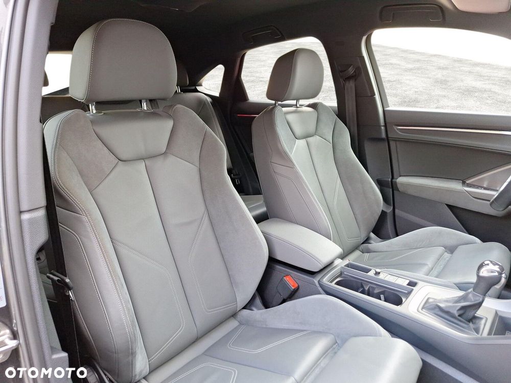 Audi Q3 Sportback - 14