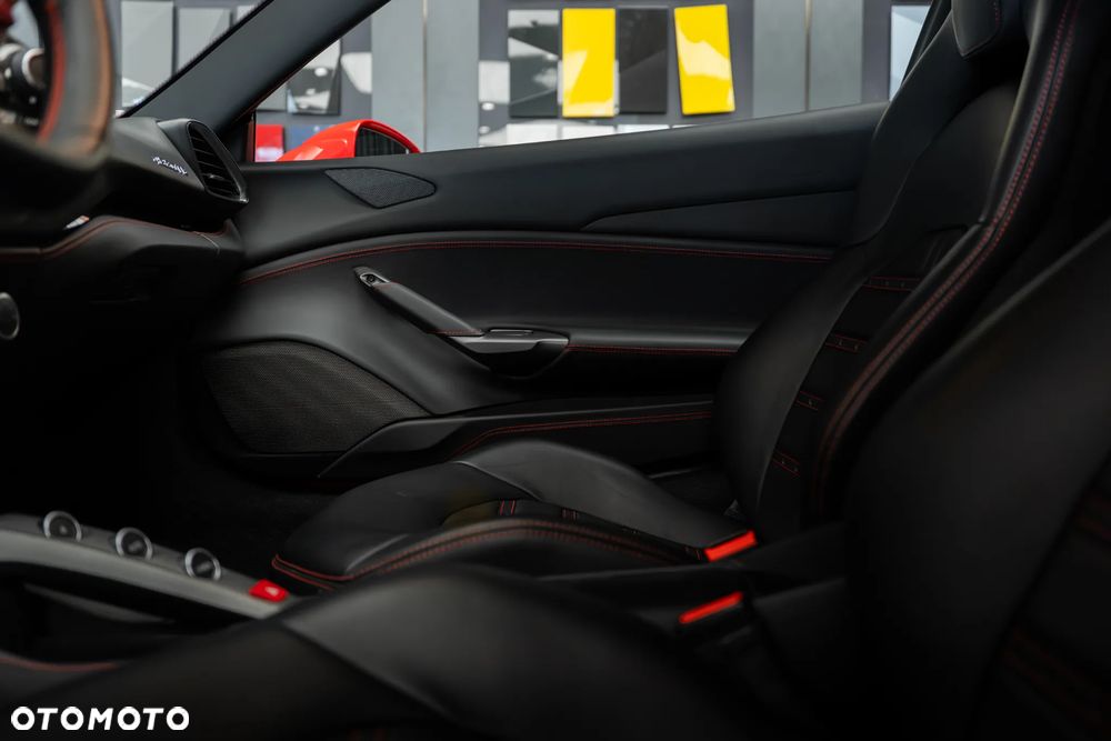 Ferrari 488 - 21