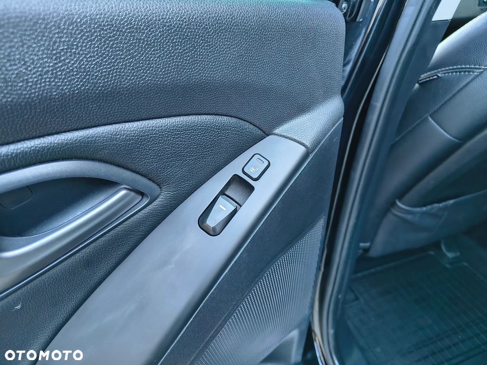 Hyundai ix35 2.0 CRDi Premium 4WD - 36