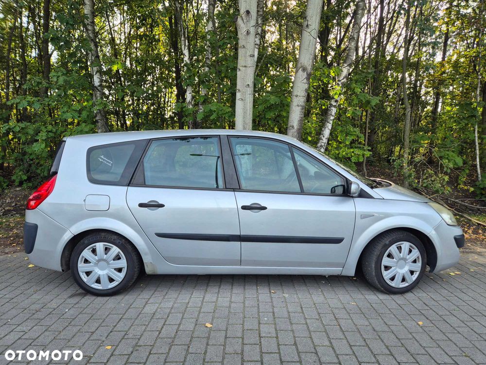 Renault Grand Scenic - 5