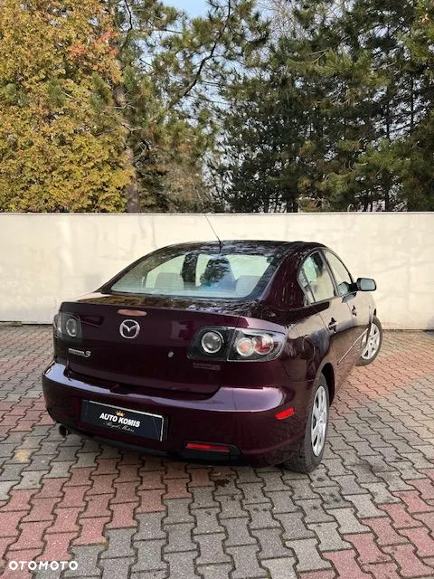 Mazda 323 - 4