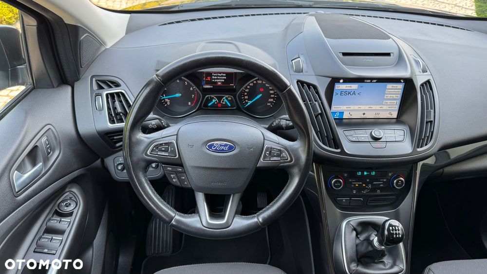 Ford Kuga - 27