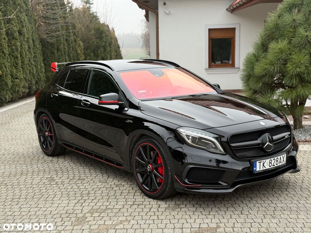 Mercedes-Benz GLA 45 AMG 4-Matic Edition 1 - 3