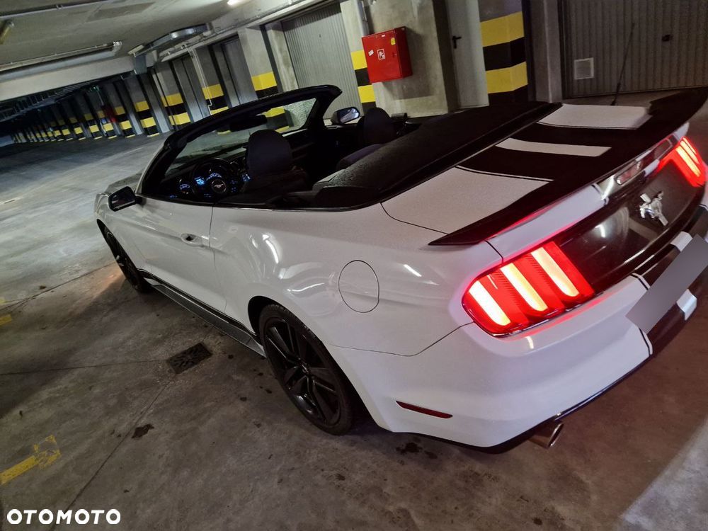 Ford Mustang - 14
