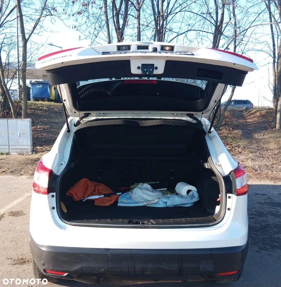 Nissan Qashqai 1.6 DIG-T N-Connecta - 16