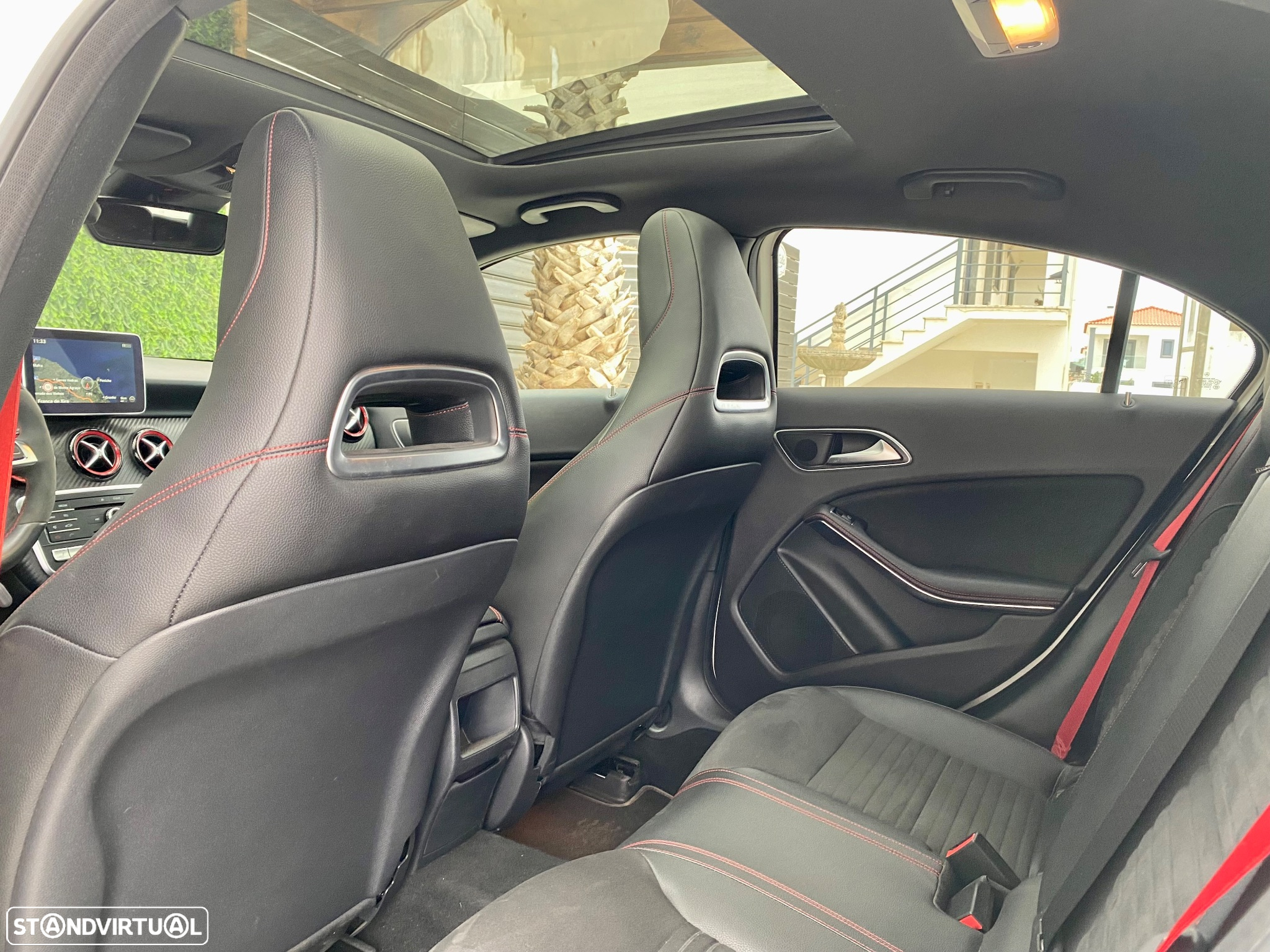 Mercedes-Benz A 45 AMG 4Matic Speedshift 7G-DCT - 37