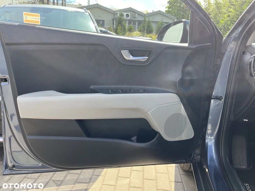 Kia Stonic 1.0 T-GDI L DCT - 10