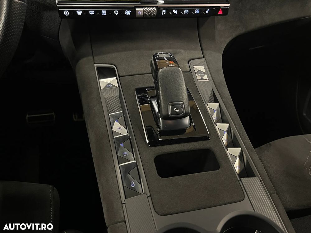 DS Automobiles DS 7 Crossback DS7 1.6 PHeV FWD 225 EAT8 PERFORMANCE LINE + - 28