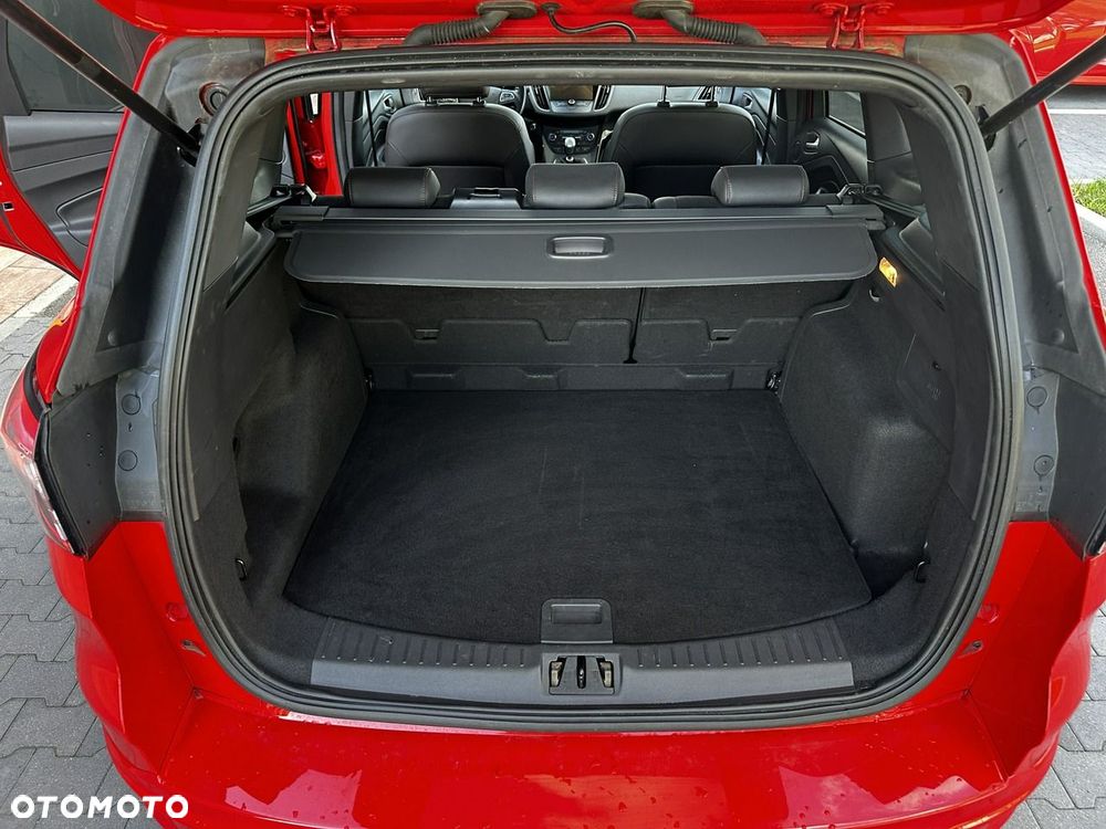 Ford Kuga - 31